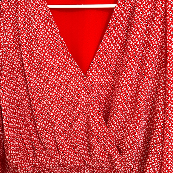 Women’s blouse - Picture 2 of 3